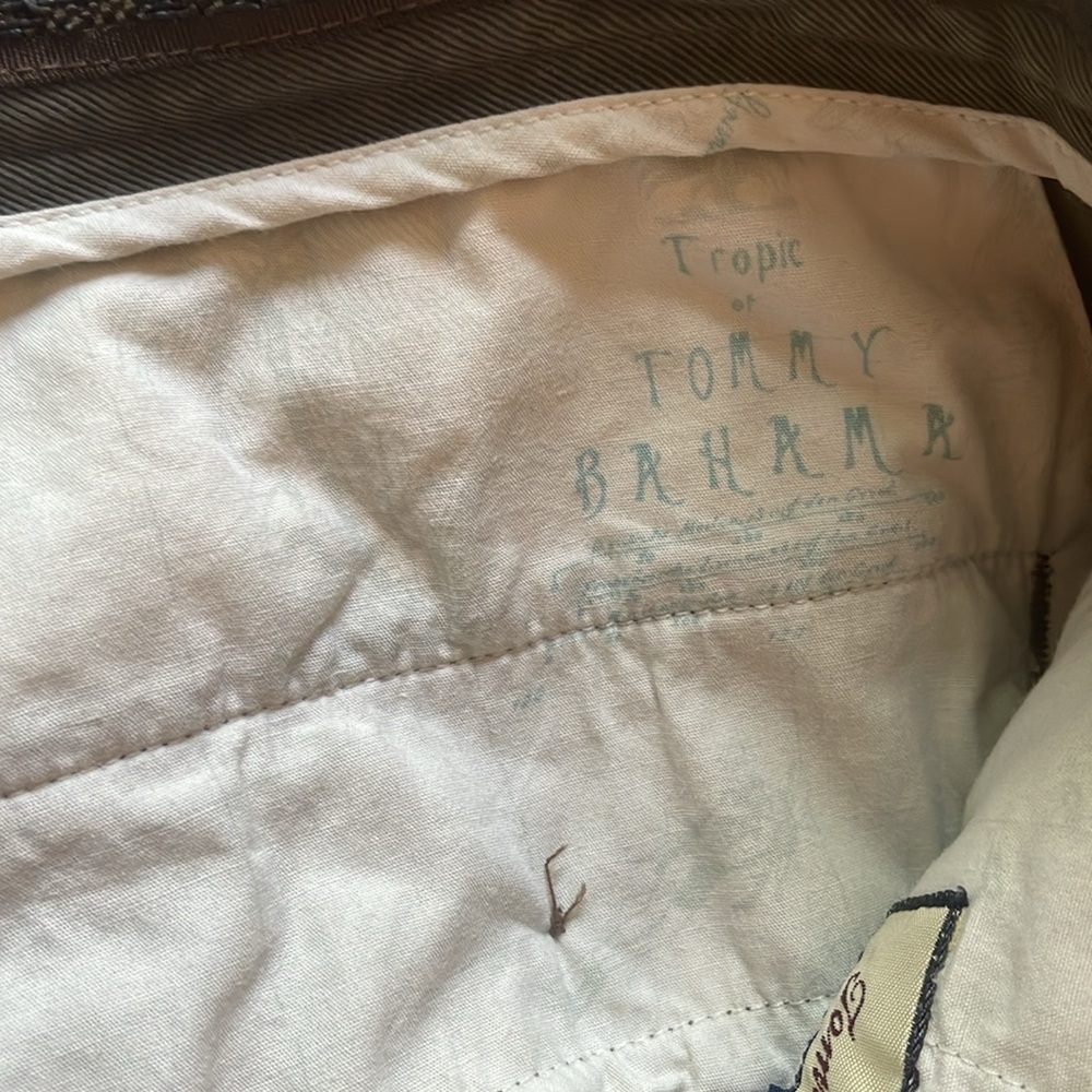 3 for $25! Tommy Bahama Men's Khaki SILK Chino pants,
Size 33 - Picture 6 of 9